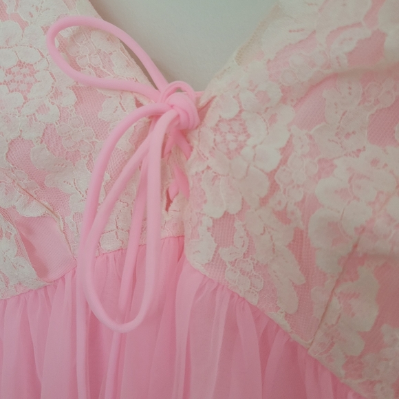 Vintage lace barbiecore ruffle baby doll nightgown lingerie - Picture 2 of 7
